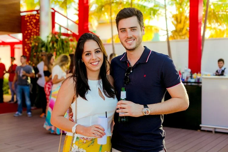 Luiza Foizer e Caio Caputo Luiza Foizer e Caio Caputo