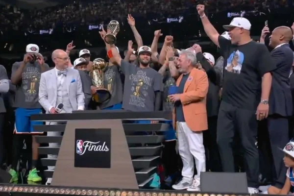 NBA: Jalen Brunson é coroado MVP das finais após título do Knicks