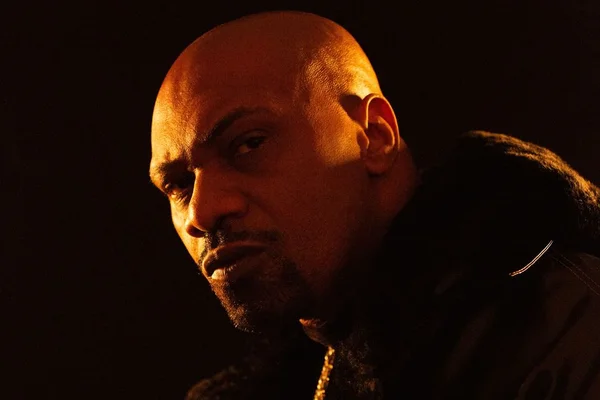 MV Bill narra ascensão no rap e nos movimentos sociais em novo livro