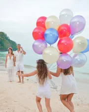 Otaviano Costa, Flávia Alessandra e as filhas, Giulia e Olívia Otaviano Costa, Flávia Alessandra e as filhas, Giulia e Olívia