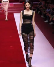Look semelhante ao que Marília usaria Grammy Look semelhante ao que Marília usaria Grammy