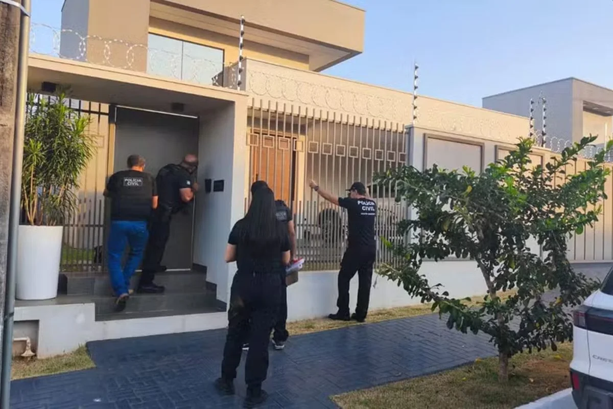 Pátio paralelo: carros de clientes eram desviados até garagens clandestinas