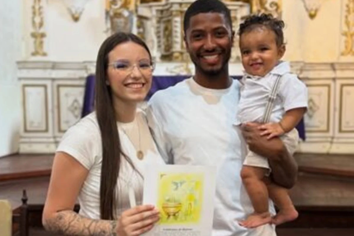 Esposa de Gustavo Simões, jogador do Ypiranga FC, Letícia Vieira desabafa após perda trágica do filho, Benício, de 2 anos Esposa de Gustavo Simões, jogador do Ypiranga FC, Letícia Vieira desabafa após perda trágica do filho, Benício, de 2 anos
