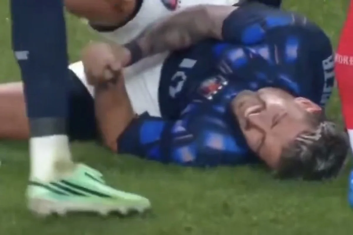 Flamenguistas se revoltam após lesão de Arrascaeta: "Eu odeio Data Fifa" Flamenguistas se revoltam após lesão de Arrascaeta: "Eu odeio Data Fifa"