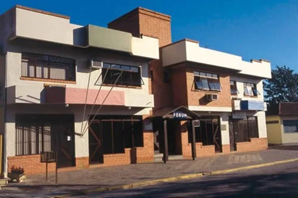 Policial é condenado por ceder informações a traficante em troca de cocaína
