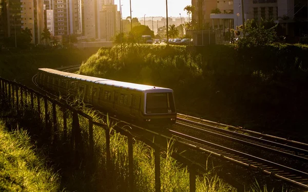 Metrô terá que pagar terceirizados de empresa ligada a ex-distrital