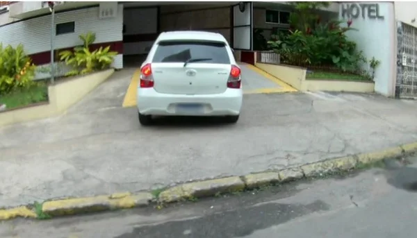 Diretor de presídio usa carro oficial para ir a motel
