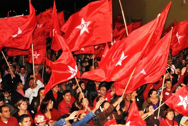 Análise: PT sinaliza com a volta do radicalismo na gestão Bolsonaro