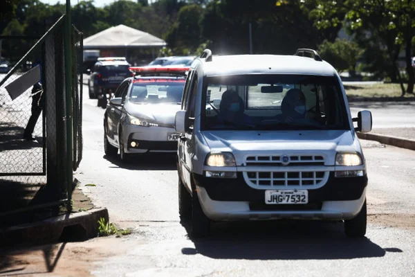 Coronavac é levada aos hospitais do DF; enfermeira do Hran será a 1ª a ser vacinada