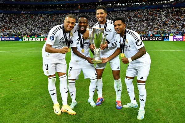 Imagem colorida Mbappé, Vini, Bellingham e Rodrygo