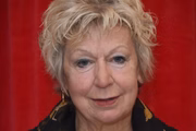 Atriz Joanna Bacon