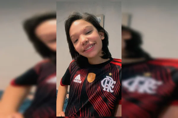 Saiba como está criança que perdeu couro cabeludo em parquinho no DF