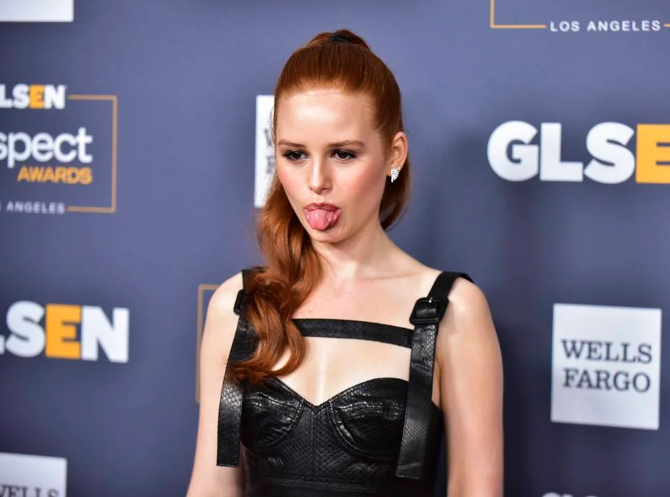 <b><a href="https://www.youtube.com/channel/UCU0X0jiii24OXllSgXbPVBw" target="_blank" rel="noopener">Madelaine Petsch</a></b>. Em seu canal, é difícil de imaginar que Madelaine não seja uma youtuber tradicional. Seu vídeo mais antigo é de 2 anos atrás, e até hoje é aparente que ela tem muito mais acontecendo na sua vida além da sua estrondosa fama adquirida em <a href="http://www.metropoles.com/tag/riverdale" target="_blank" rel="noopener">Riverdale</a> <b><a href="https://www.youtube.com/channel/UCU0X0jiii24OXllSgXbPVBw" target="_blank" rel="noopener">Madelaine Petsch</a></b>. Em seu canal, é difícil de imaginar que Madelaine não seja uma youtuber tradicional. Seu vídeo mais antigo é de 2 anos atrás, e até hoje é aparente que ela tem muito mais acontecendo na sua vida além da sua estrondosa fama adquirida em <a href="http://www.metropoles.com/tag/riverdale" target="_blank" rel="noopener">Riverdale</a>