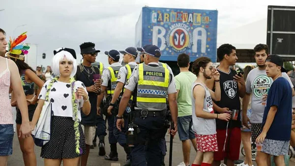 Primeiro dia de carnaval em Brasília termina sem crimes graves