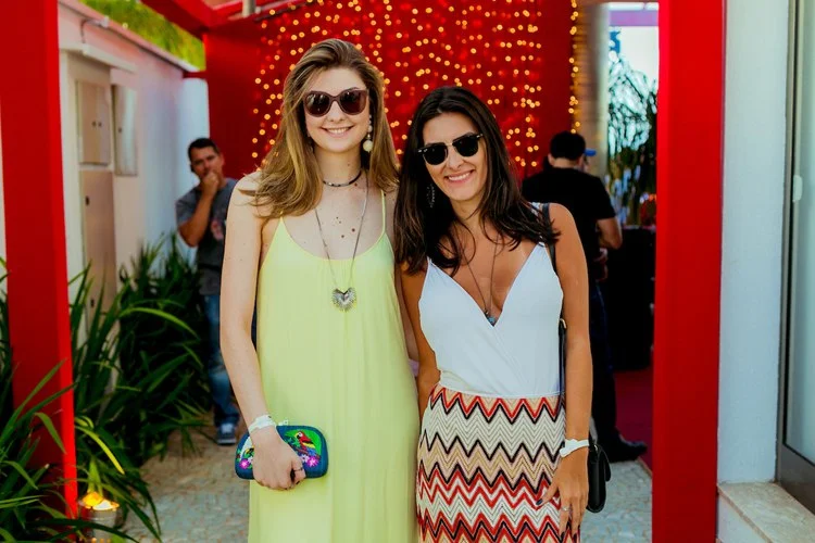 Carol Zeni e Ana Luiza Machado Carol Zeni e Ana Luiza Machado