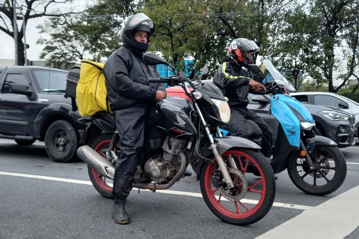 Motoboys na zona norte de São Paulo Motoboys na zona norte de São Paulo
