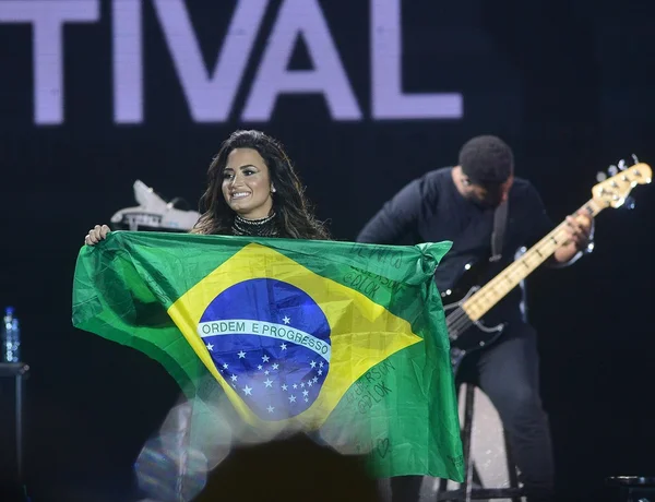 Demi Lovato faz exigência extravagante antes de show em Goiânia