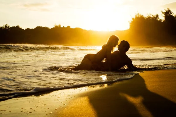 Férias e libido: entenda a relação do aumento das transas e as pausas
