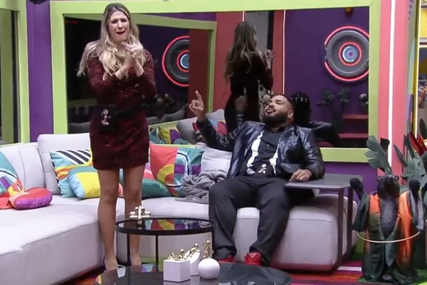 Dani Calabresa e Paulo Vieira zoam A Fazenda, da Record TV