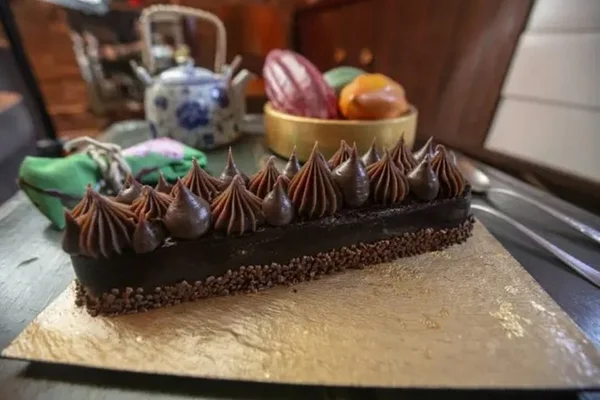 Clássico e delicioso: prepare um brigadeirão de sobremesa
