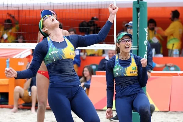 Ágatha e Bárbara passam por chinesas e garantem vaga nas quartas