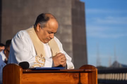 Padre Omar é reitor do Santuário Cristo Redentor, no Corcovado Padre Omar é reitor do Santuário Cristo Redentor, no Corcovado