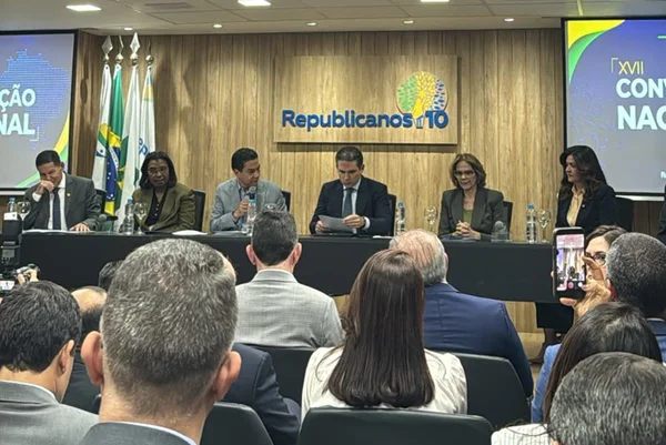 Em convenção, Republicanos decide ficar neutro na eleição presidencial
