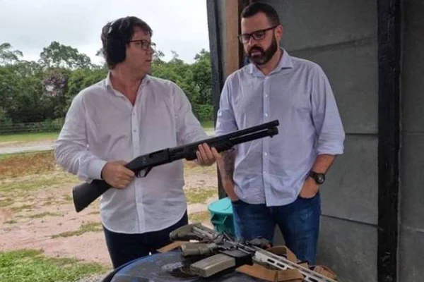 mario frias visita clube de tiro em roteiro oficial e omite da agenda
