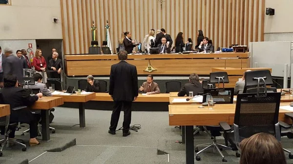 Deputados distritais devem limpar pauta e antecipar recesso