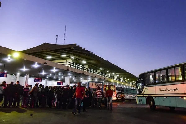 Sem contrato, terminal do Entorno, no Touring, corre risco de despejo