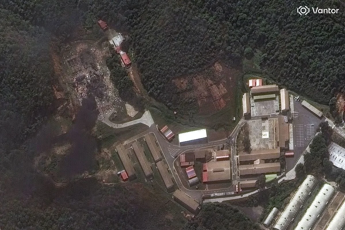 Imagem de satélite da Vantor mostra danos a veículos e equipamentos na base militar de Fuerte Tiuna, em Caracas, após ataques Imagem de satélite da Vantor mostra danos a veículos e equipamentos na base militar de Fuerte Tiuna, em Caracas, após ataques