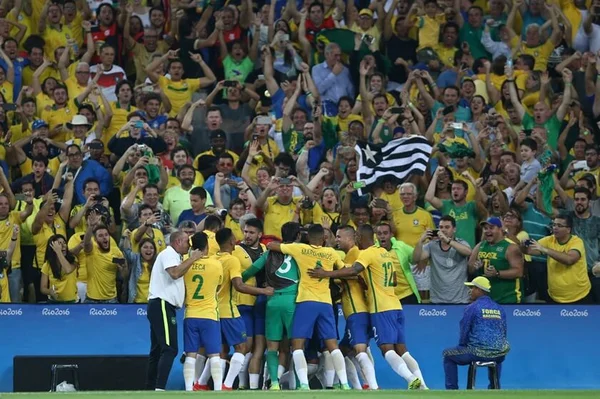 Brasil sobe cinco posições e alcança o quarto lugar no ranking da Fifa