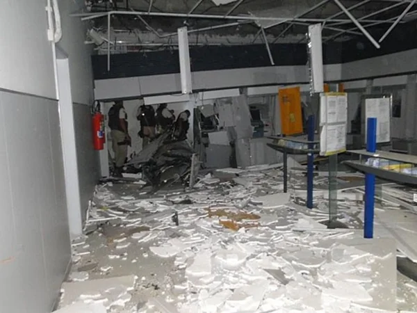 Donos de bares protestam contra Lei do Silêncio em Brasília