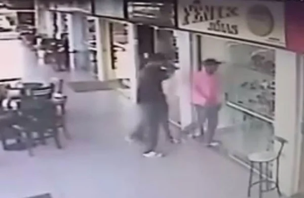 Joalheria e chocolateria no Sudoeste são assaltadas por homens armados