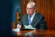 Vice de Flávio pede à PGR celeridade em DNA contra acusação de estupro - imagem 2 Vice de Flávio pede à PGR celeridade em DNA contra acusação de estupro - imagem 2