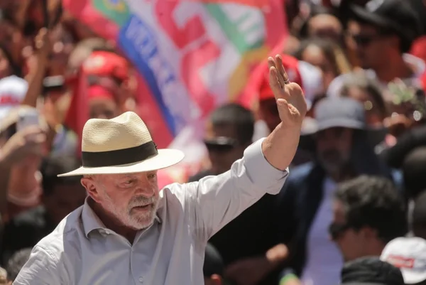 O presidente Luiz Inácio Lula da Silva (PT) participa de ato de campanha