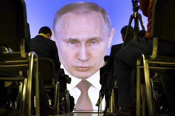Putin revela novo arsenal nuclear russo e EUA acusa quebra de acordo