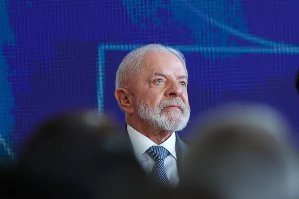 Presidente Lula durante a cerimônia de entrega do Prêmio MEC da Educação Brasileira Metrópoles