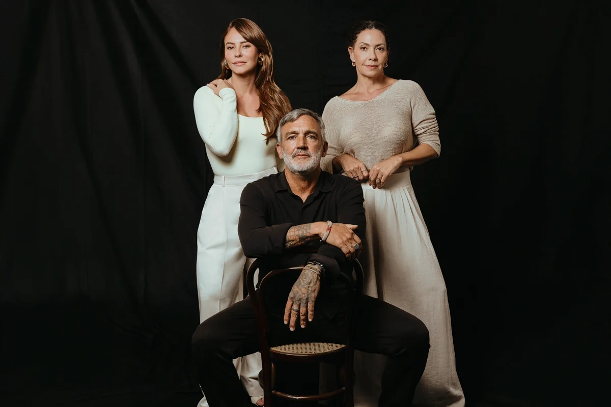 Paolla Oliveira, o diretor Rogério Gomes (Papinha) e Fabíula Nascimento para a série Mãe Perfeita, da Netflix Paolla Oliveira, o diretor Rogério Gomes (Papinha) e Fabíula Nascimento para a série Mãe Perfeita, da Netflix