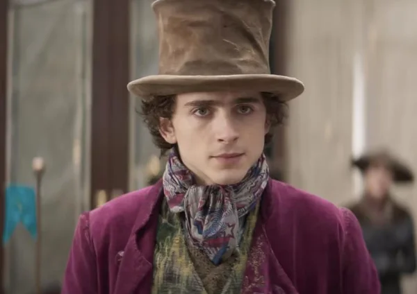 Foto colorida de cena do filme Wonka - Metrópoles