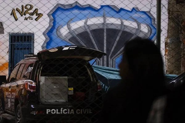 Viatura da PCDF em cena de crime em Ceilândia - Metrópoles