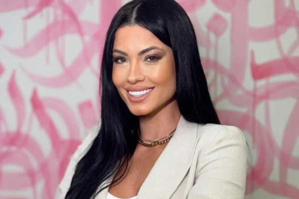 Rayane Figliuzzi, nova namorada de Belo
