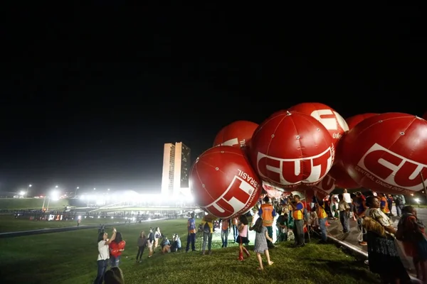 Sindicatos enfrentam crise com fim da contribuição obrigatória