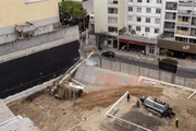 Imagens obtidas pelo Metrópoles mostram o momento da queda do maquinário