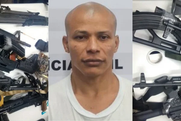 Imagem colorida de homem careca no centro, com armas em uma montagem em ambos os lados - Metrópoles