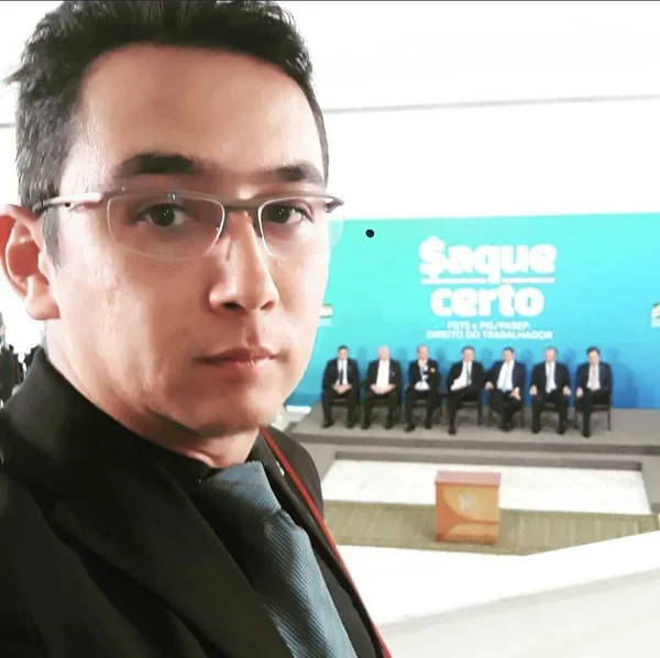Terceirizado na Caixa, irmão de Michelle Bolsonaro recebeu auxílio emergencial