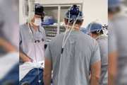 A cirurgia de implante de dente no olho pode demorar até oito horas