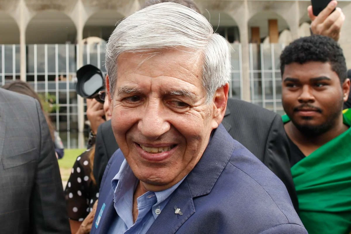 Augusto Heleno, braço direito de Bolsonaro Augusto Heleno, braço direito de Bolsonaro