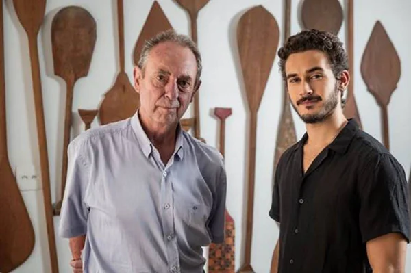 Amyr Klink com o ator Filipe Bragança - Metrópoles