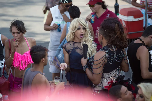 Parada gay de Ceilândia espera reunir 8 mil até o fim da noite